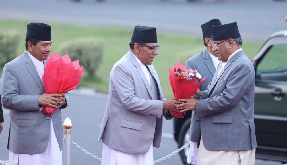 भारत भ्रमण पूरा गरी प्रधानमन्त्री दाहाल स्वदेश फिर्ता