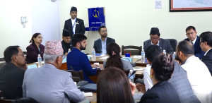 संसद् अवरूद्ध, समिति उदासीन : सरकारमाथि खबरदारी कसले गर्ने ?